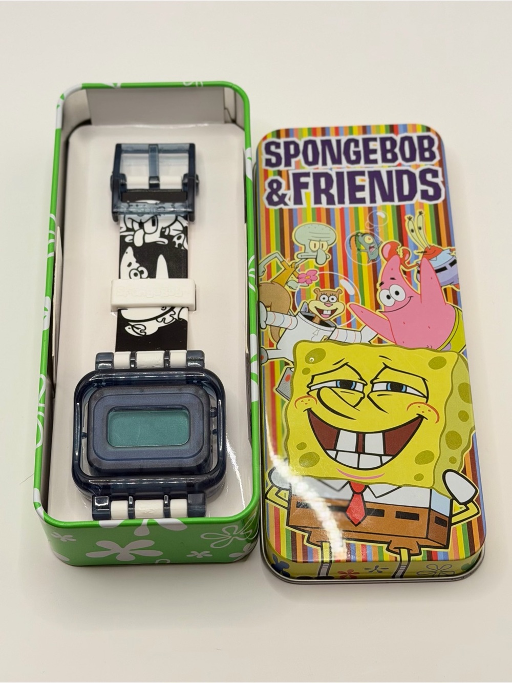 NEW SpongeBob  & Friends SquarePants‎ Watch & Tin